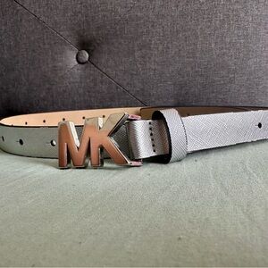 Michael Kors Silver Saffiano Leather Fashion Belt with MK Logo Buckle